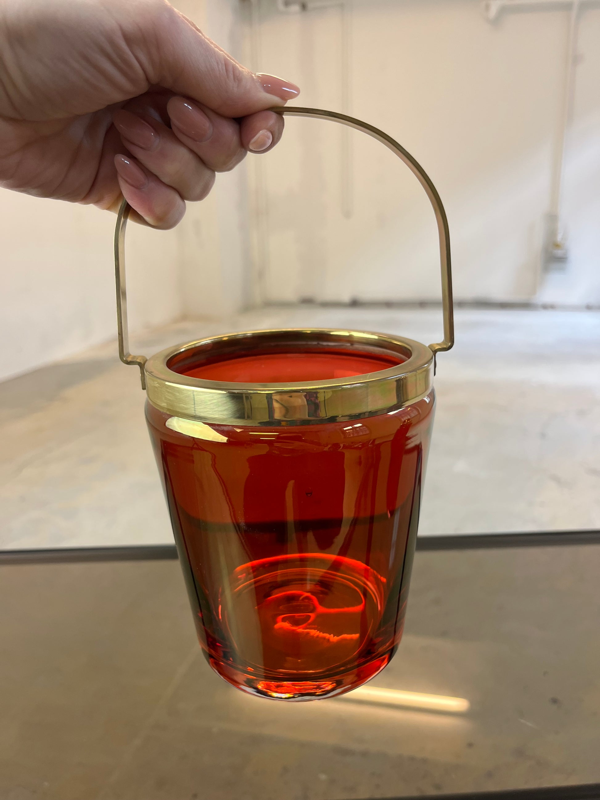 Set: Eiseimer & Cocktailshaker rot Glas Messing von Füger-Glas