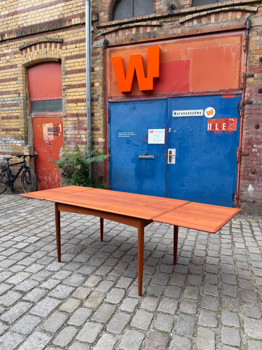 Ausziehbarer Esstisch Teak aus Dänemark