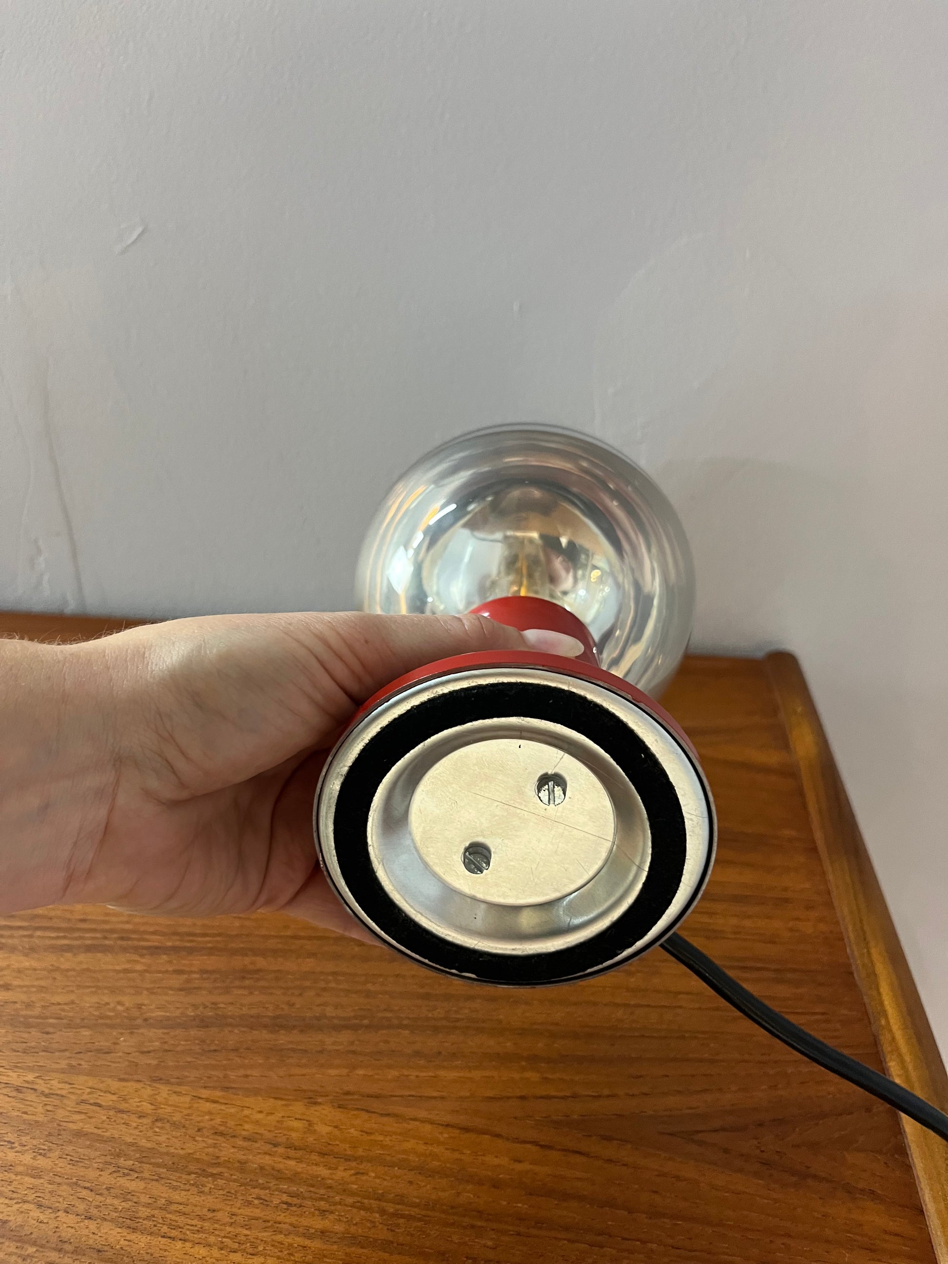 Tischlampe Big Globe rot von Motoko Ishii für STAFF