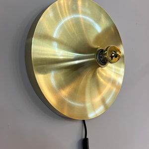 Wandlampe Diskus von STAFF