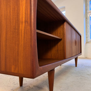 Sideboard Teak von H.P. Hansen - Breite 220 cm