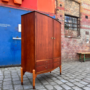 Schrank halbrund Teak aus Dänemark