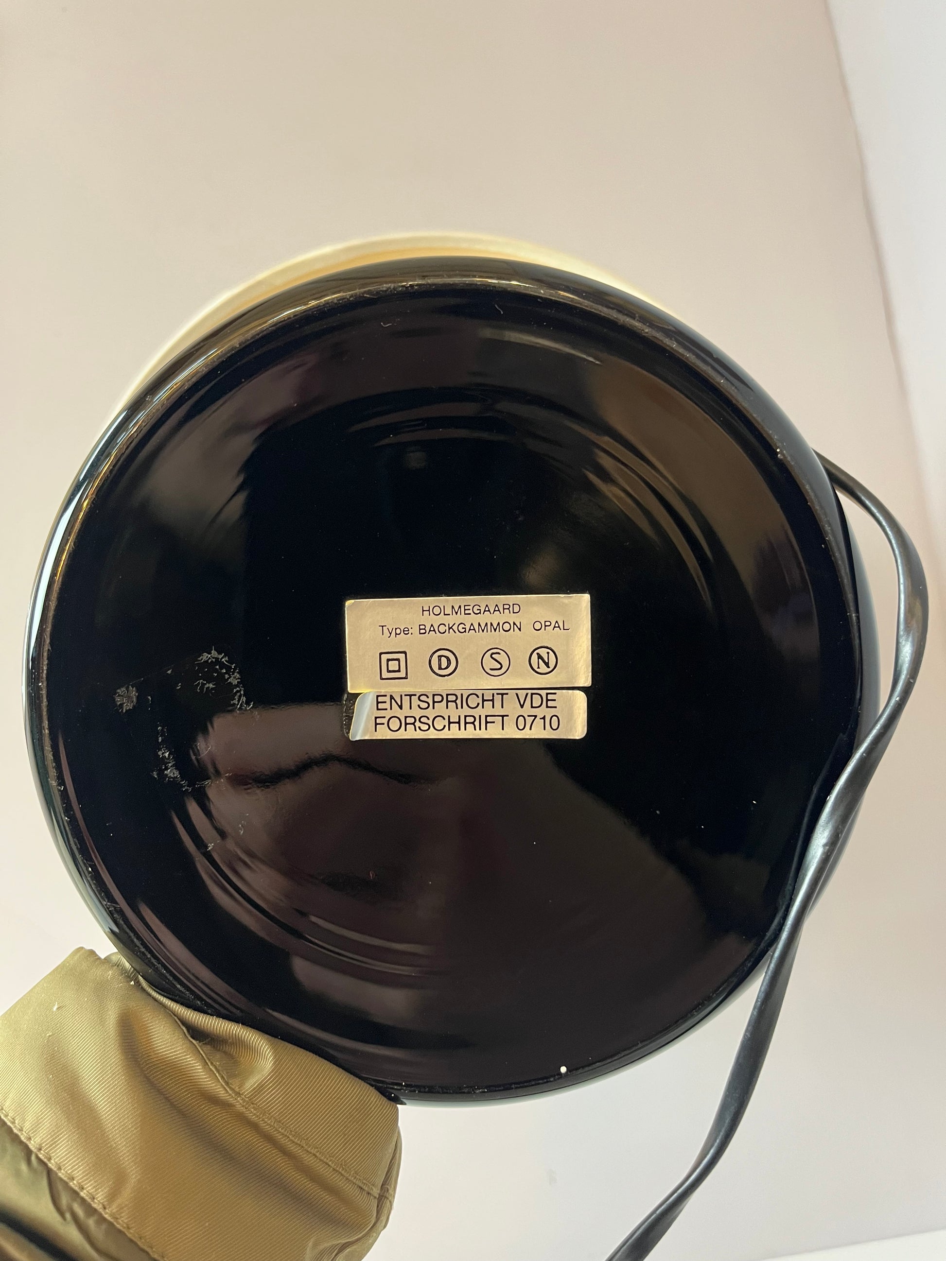 Tischlampe Backgammon Opal schwarz von Holmegaard