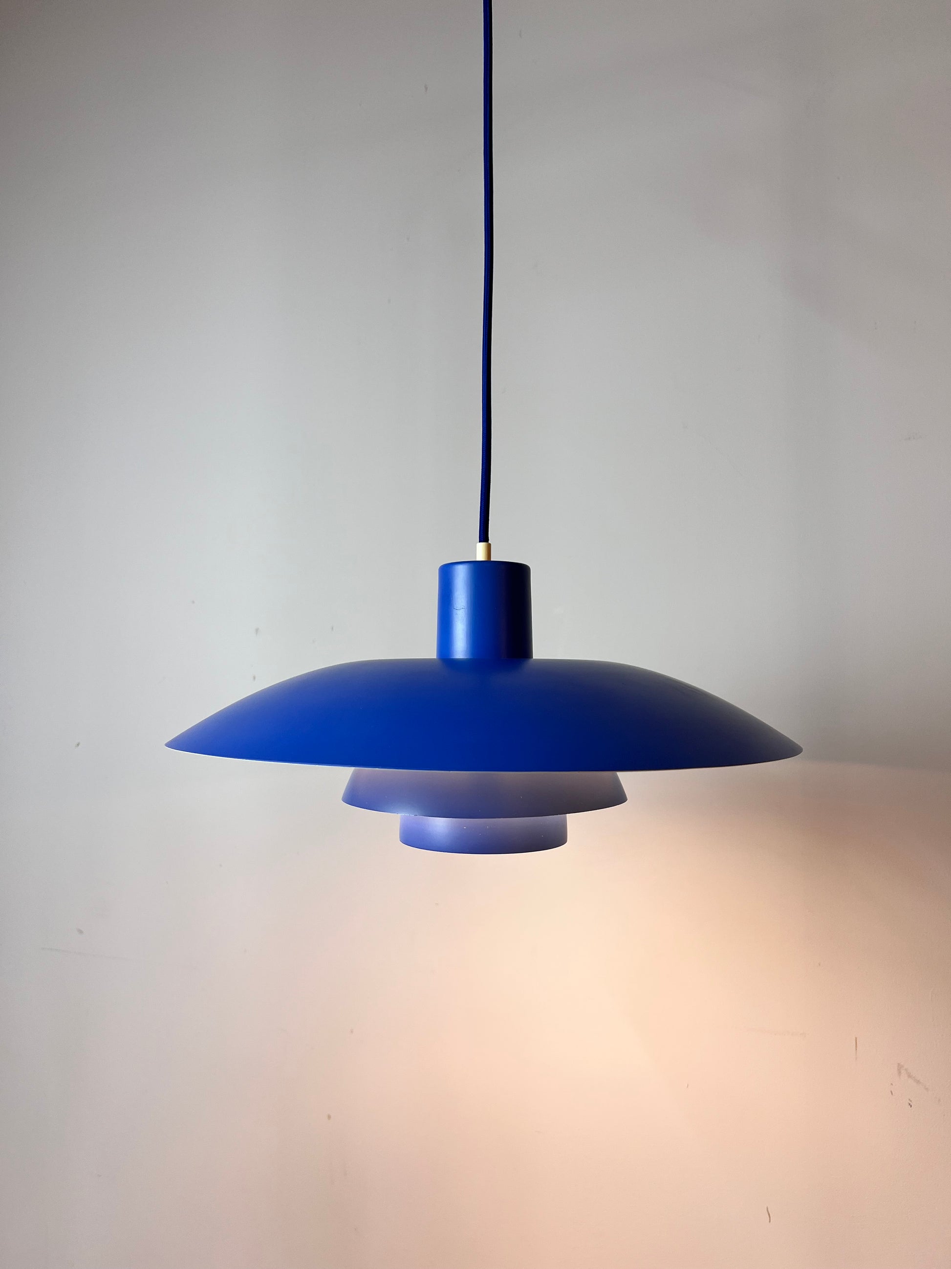 Lamellenlampe PH4 blau von Poul Henningsen für Louis Poulsen