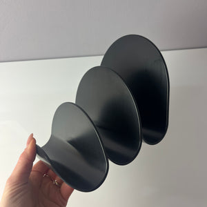 Briefhalter schwarz 70er Space Age Ära