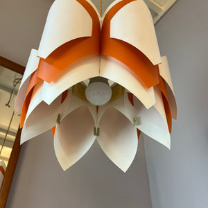 Hängelampe Ballet orange weiß von Lars Schiøler für P.J. Høyrup
