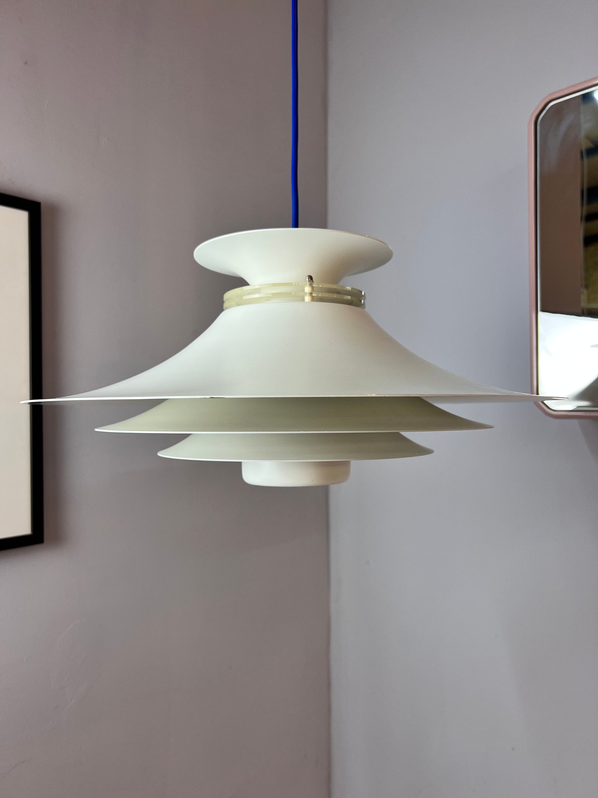 Lamellenlampe weiß von Jeka