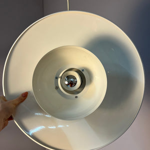 Lamellenlampe cremeweiß aus Dänemark