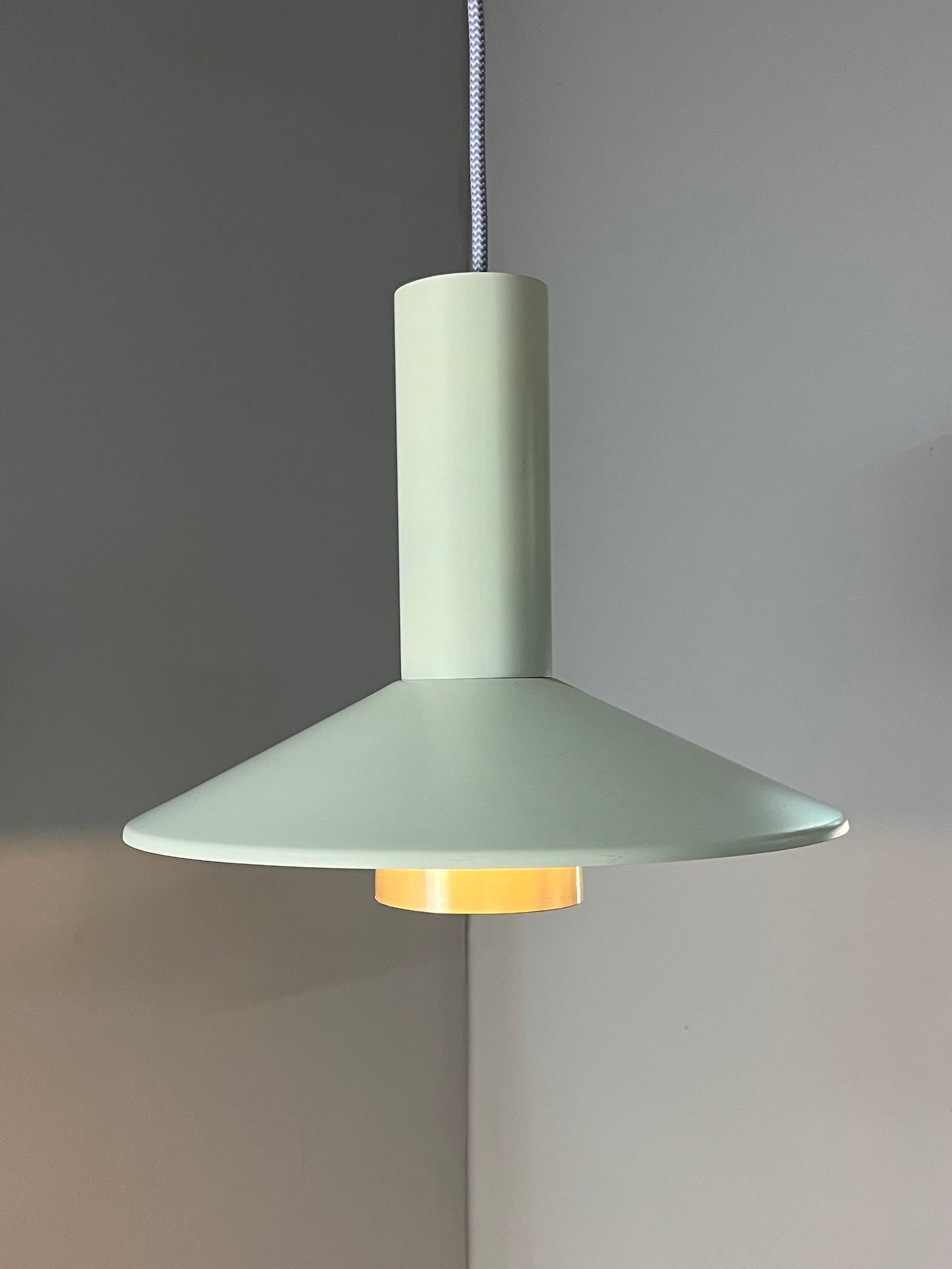 Hängelampe Modell 880 weiß silber von Schmidt’s Lampedesign