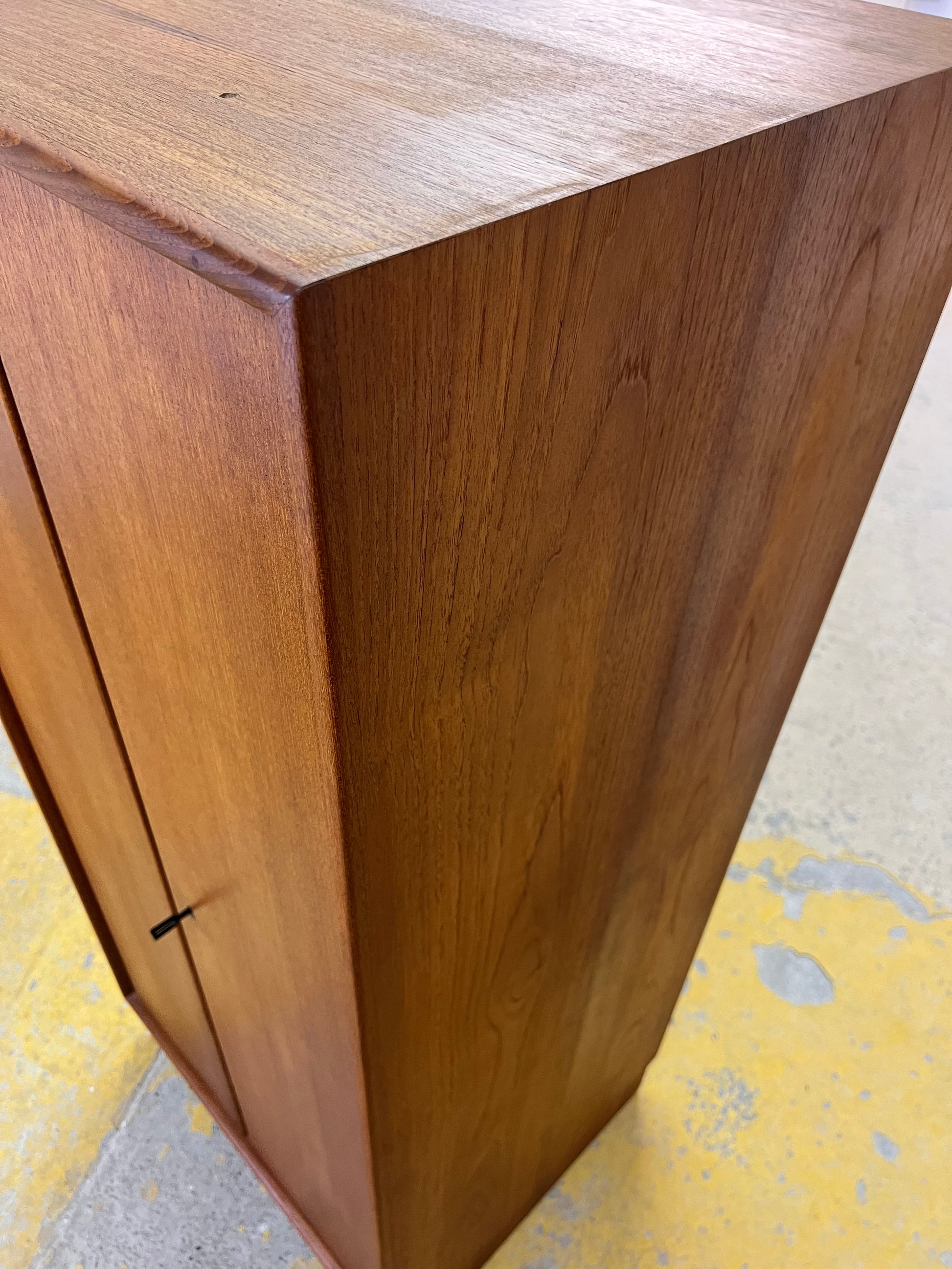 Kleiderschrank Typ 2994 Teak von rt Möbel