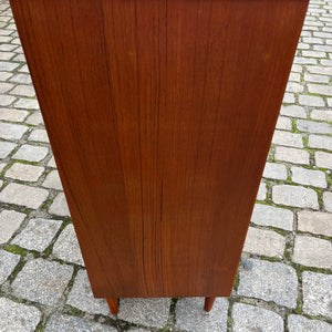 Kommode Teak mit geschwungenen Griffen
