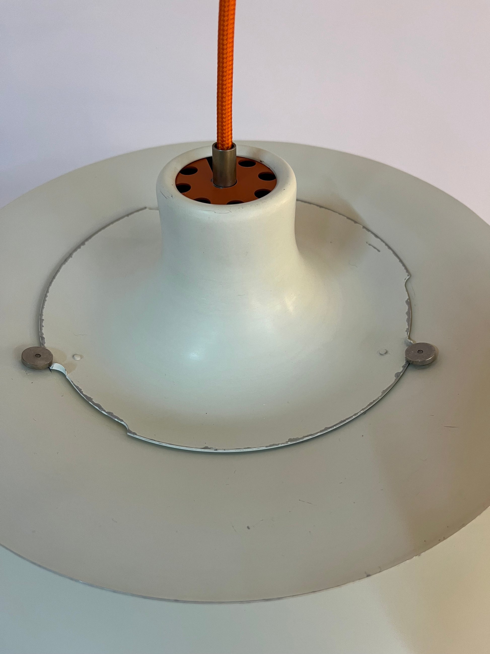 Lamellenlampe PH5 weiß von Poul Henningsen für Louis Poulsen