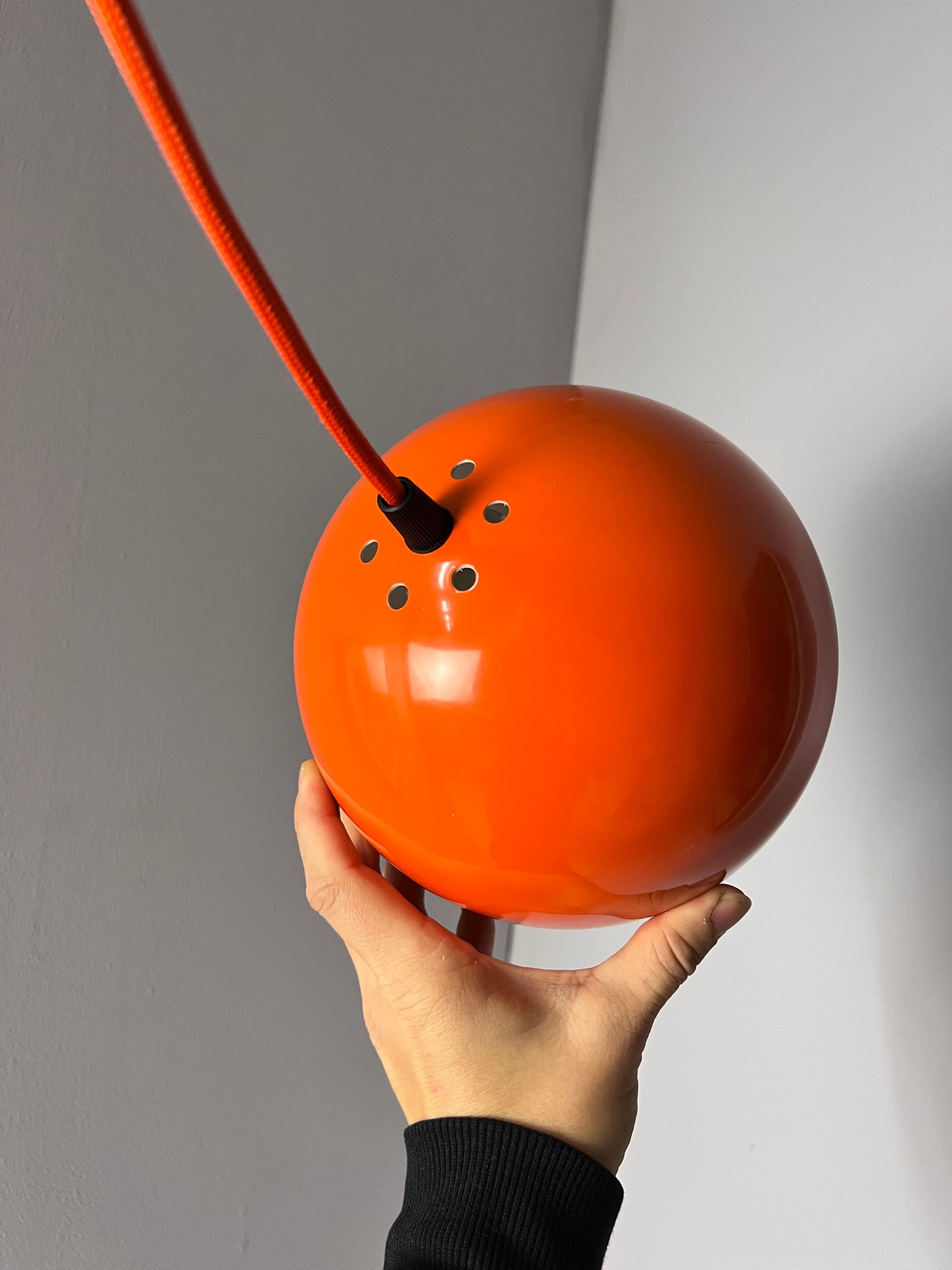 Kugellampe neu lackiert orange aus Dänemark