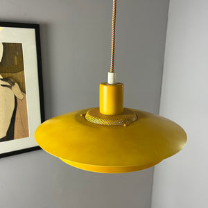 Lamellenlampe gelb aus Dänemark
