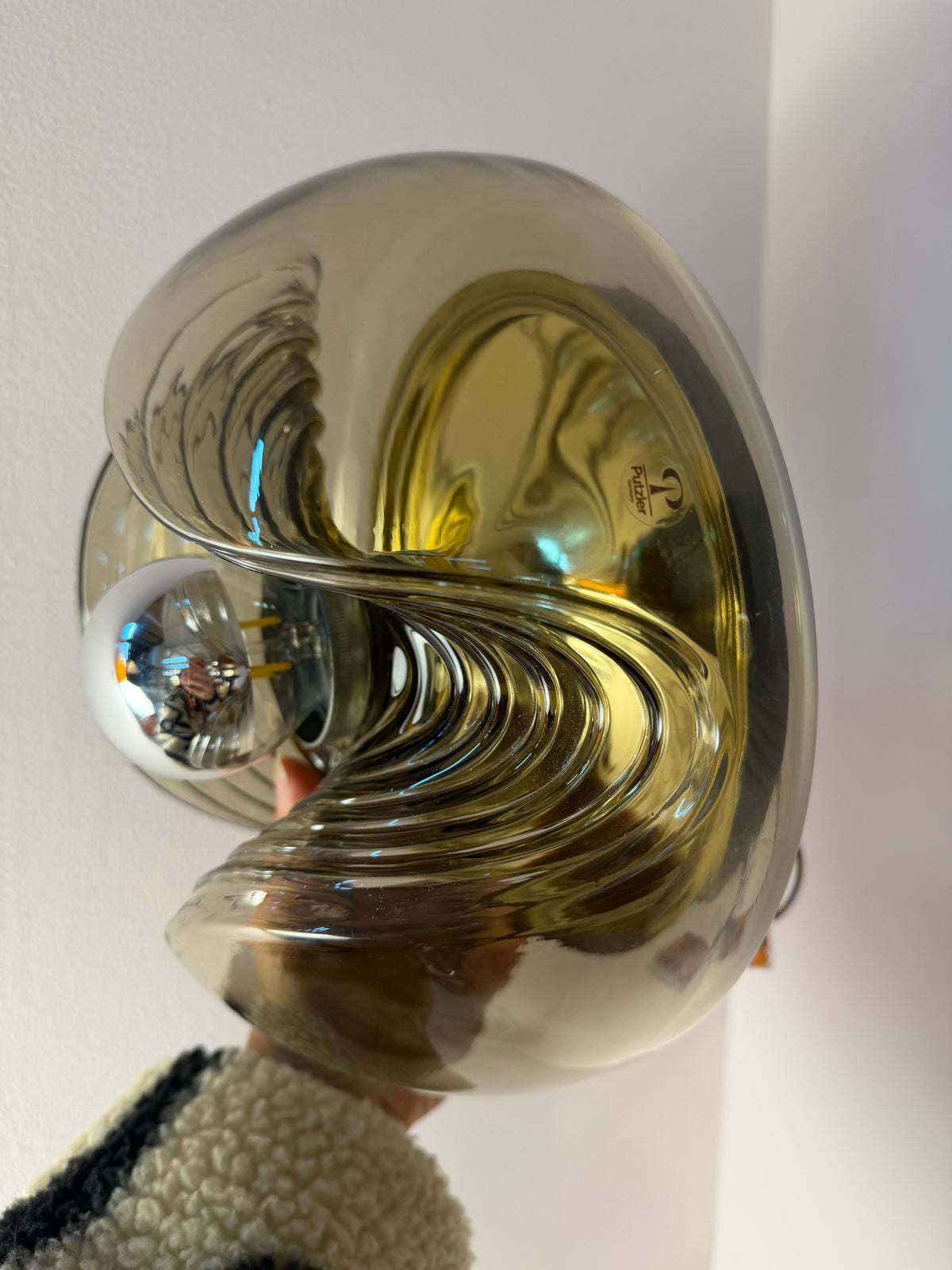 Kleine Wandlampe Futura Rauchglas Messing von Koch & Lowy für Peill & Putzler