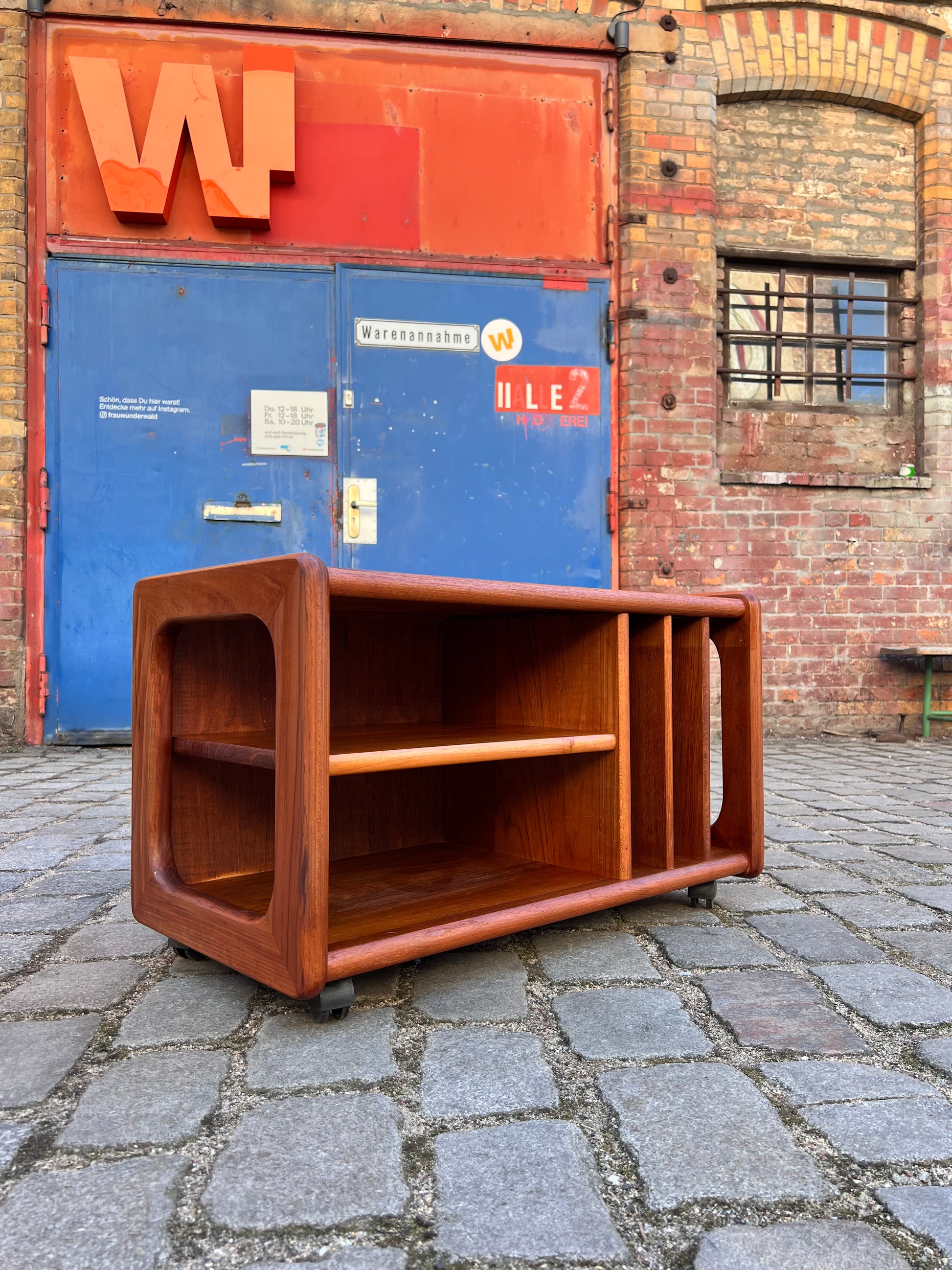 Rollwagen für Schallplatten Teak aus Dänemark