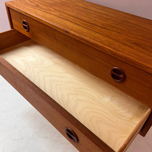 Kleine Kommode Teak aus Dänemark