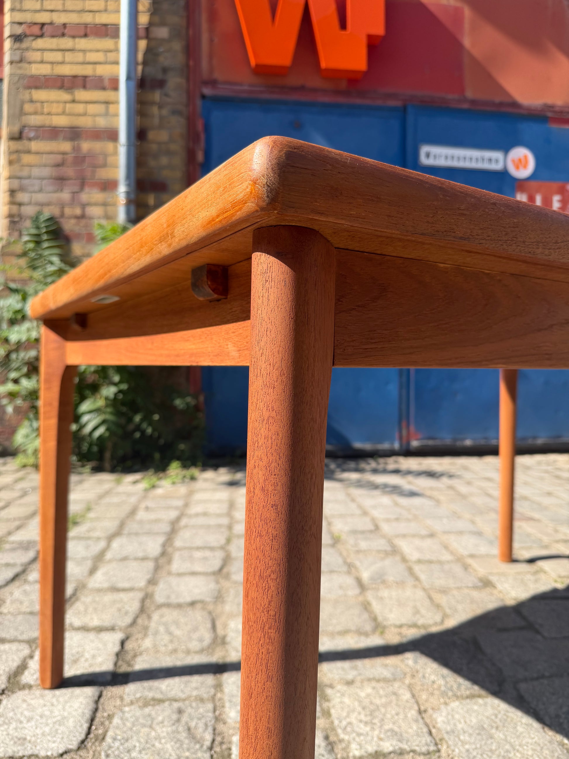 Ausziehbarer Esstisch Teak von Henning Kjærnulf