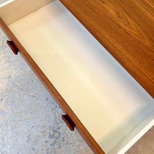Kommode Teak mit runden Griffen aus Dänemark