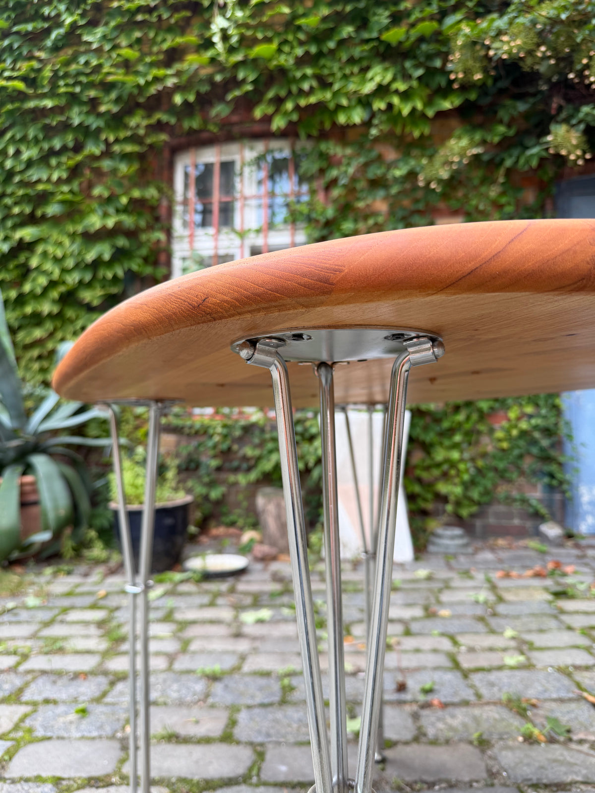 Esstisch Teak mit Hairpinlegs aus Dänemark