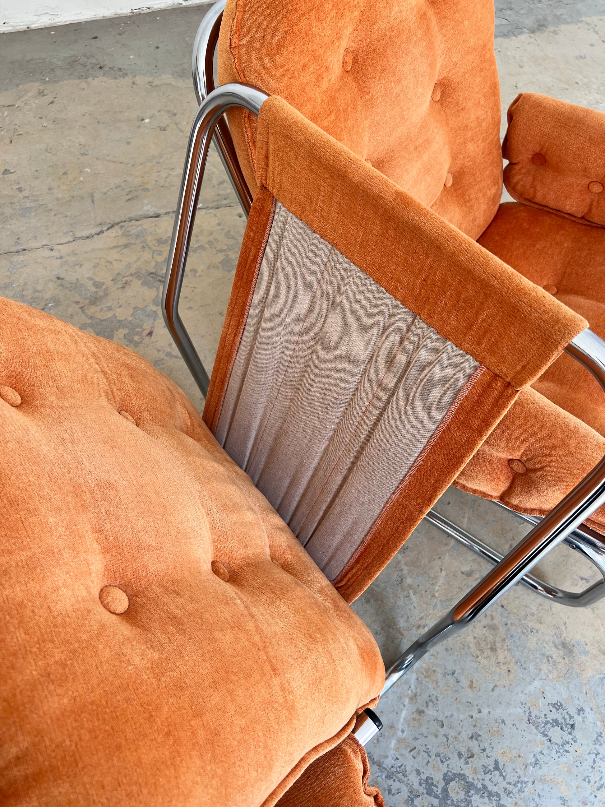Sessel Halina orange Chrom von Hellerau