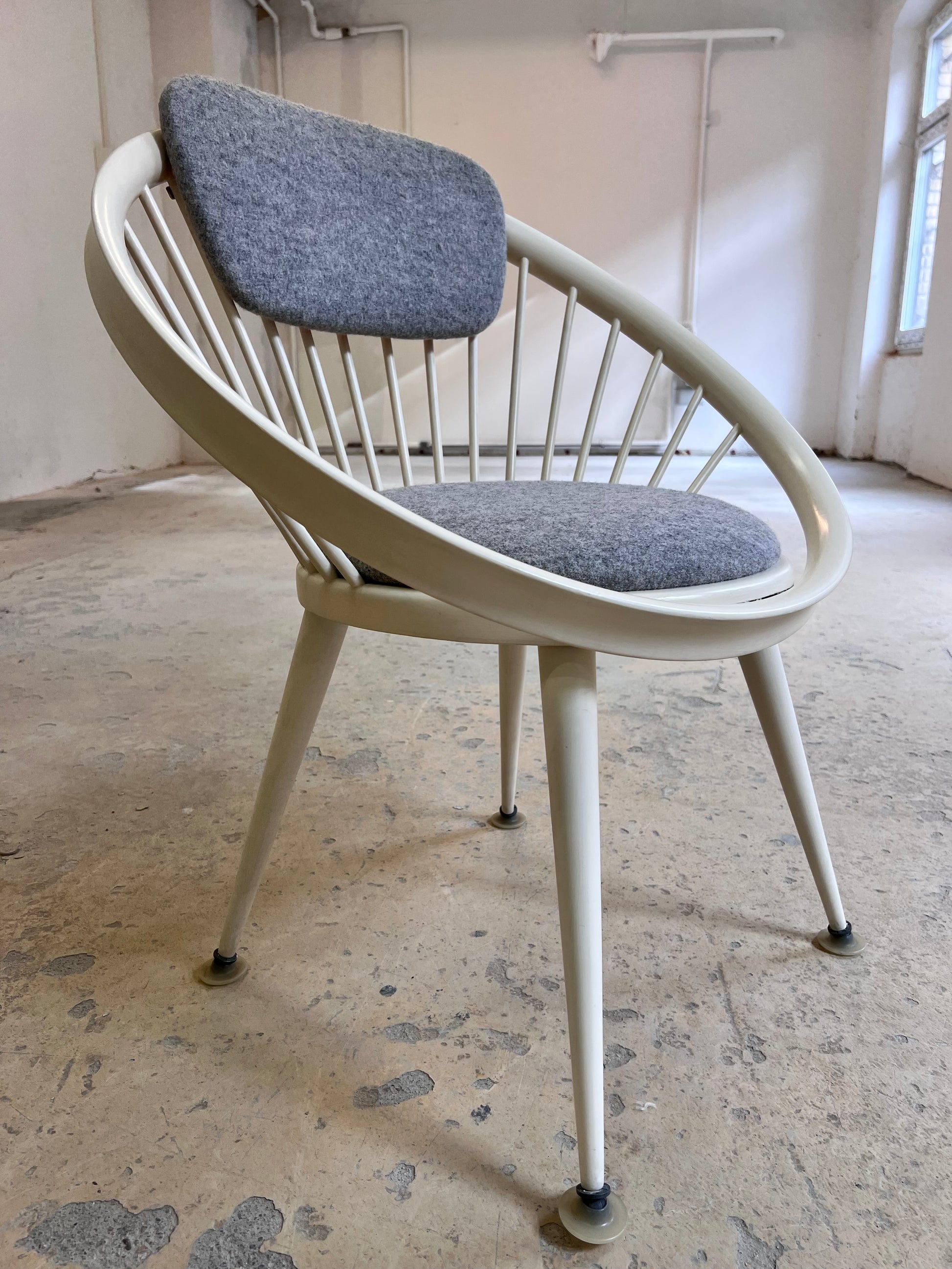 Circle Chair weiß von Yngve Ekström für Swedese