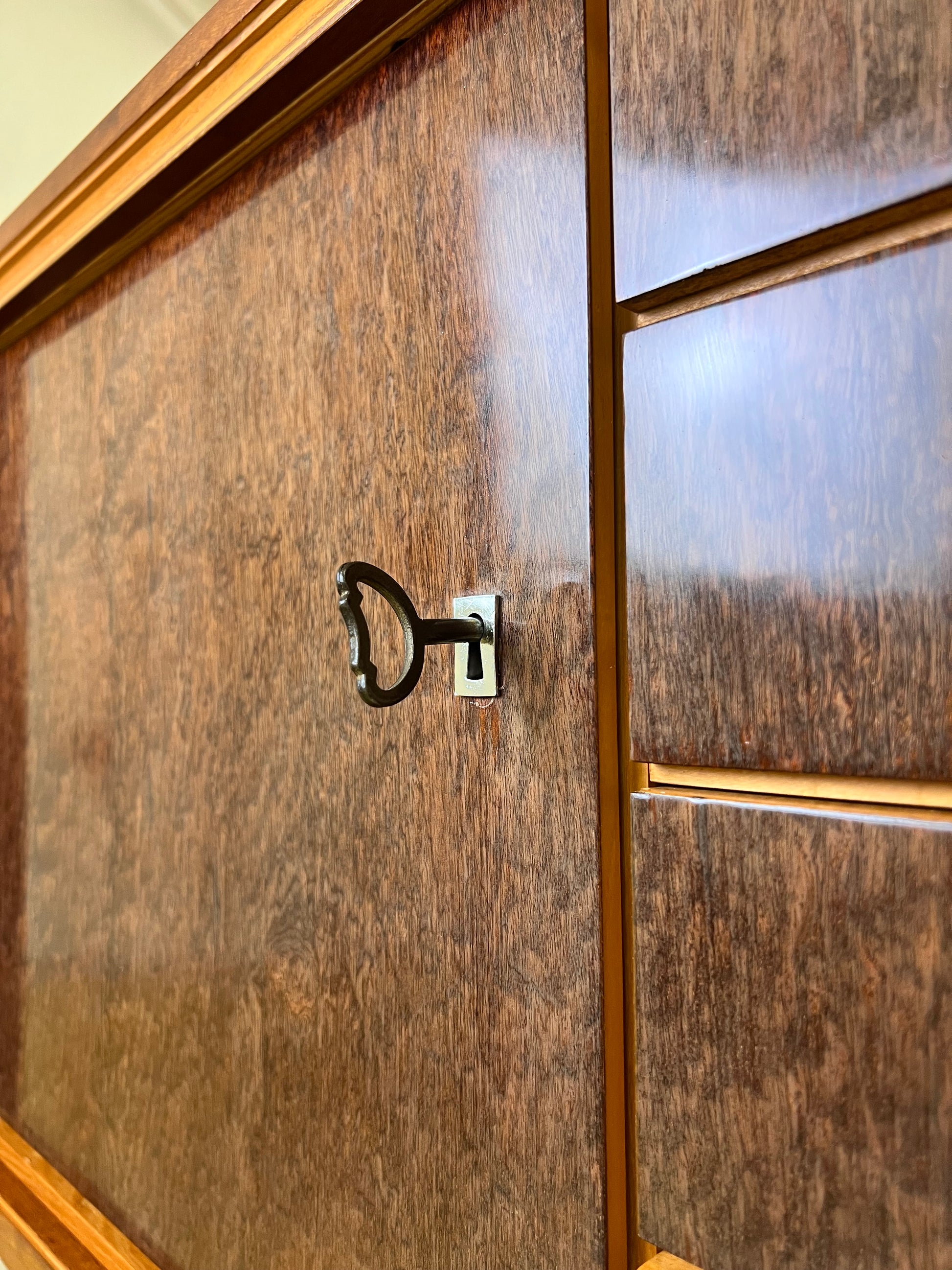 Kleines Sideboard Holz aus der DDR