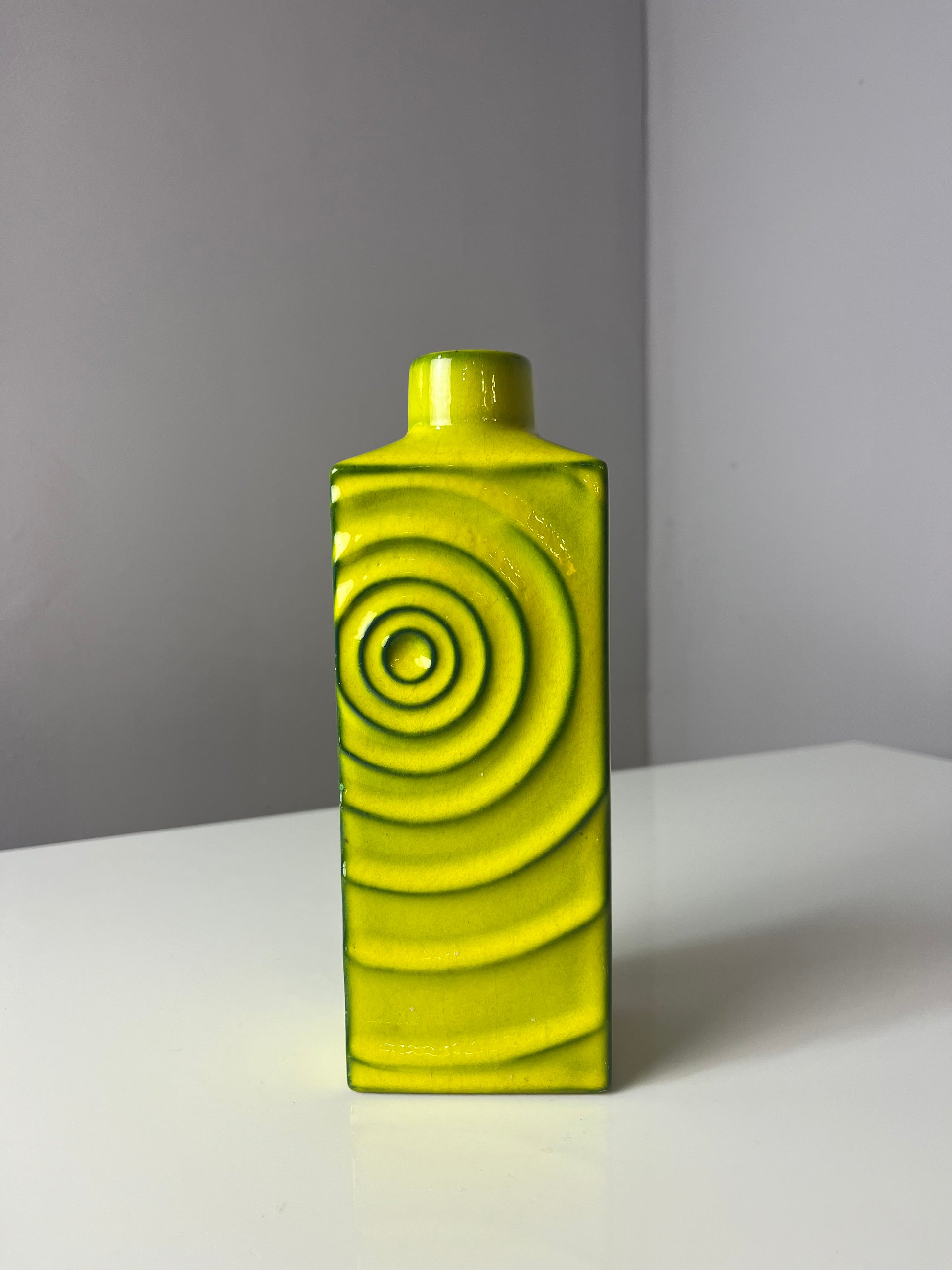 Vase Zyklon 213/20 grün von Cari Zalloni für Steuler