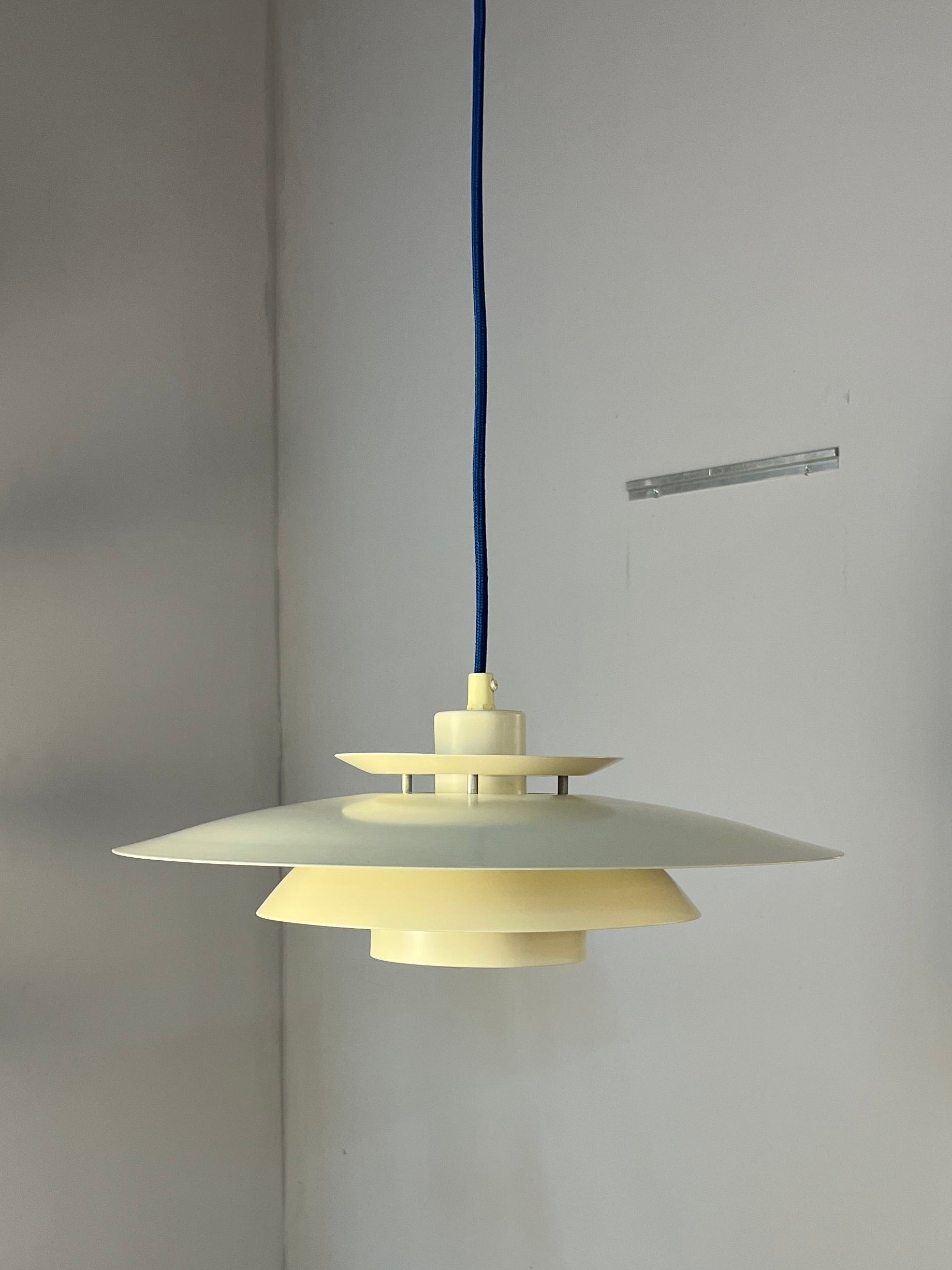 Lamellenlampe weiß von Horn