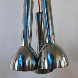 Spotlampe Chrom mit orangem Akzentschirm