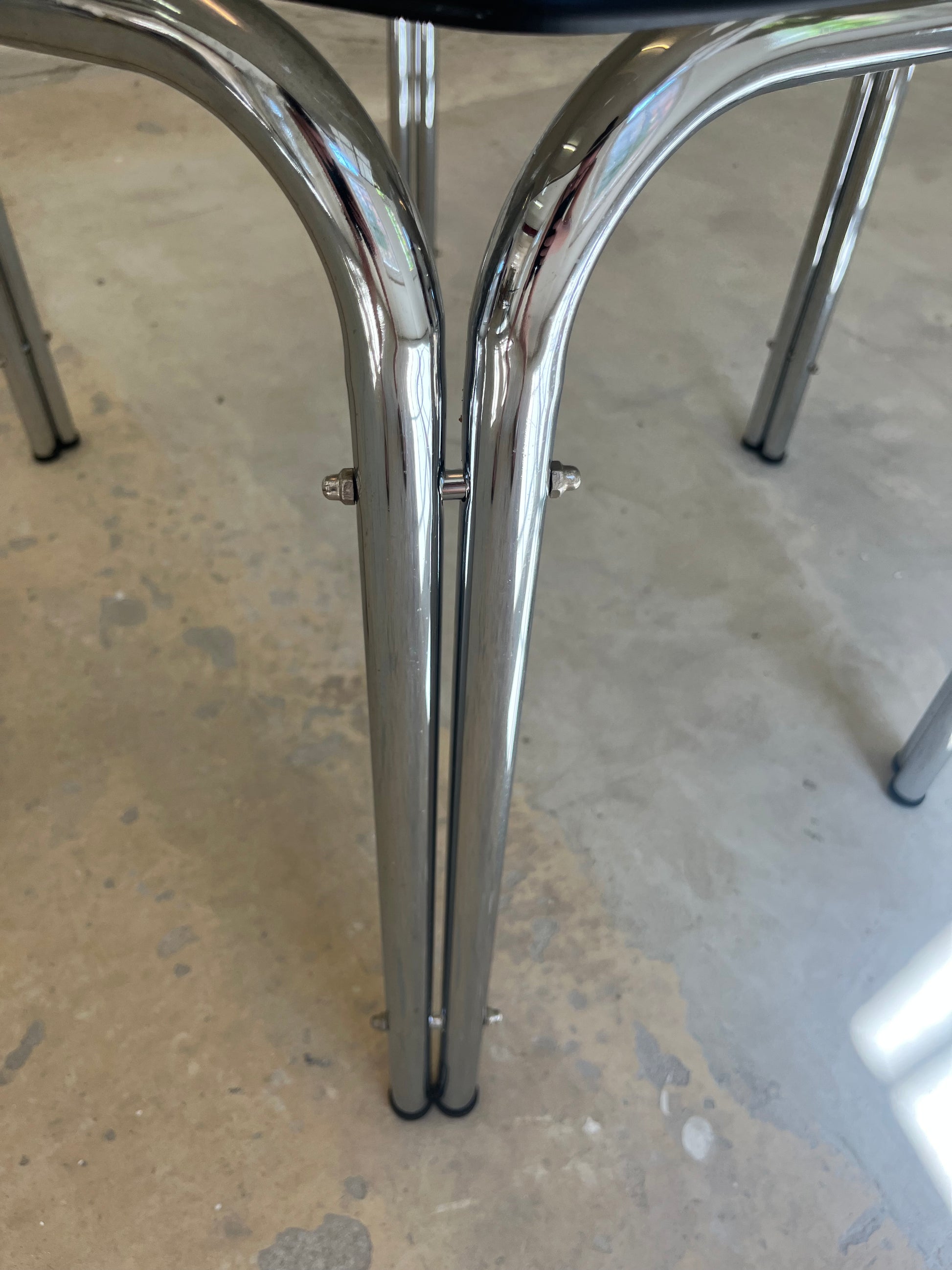 Hexagon Esstisch Rauchglas Chrom