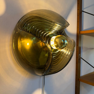 Große Wandlampe Futura Rauchglas Messing von Koch & Lowy für Peill & Putzler