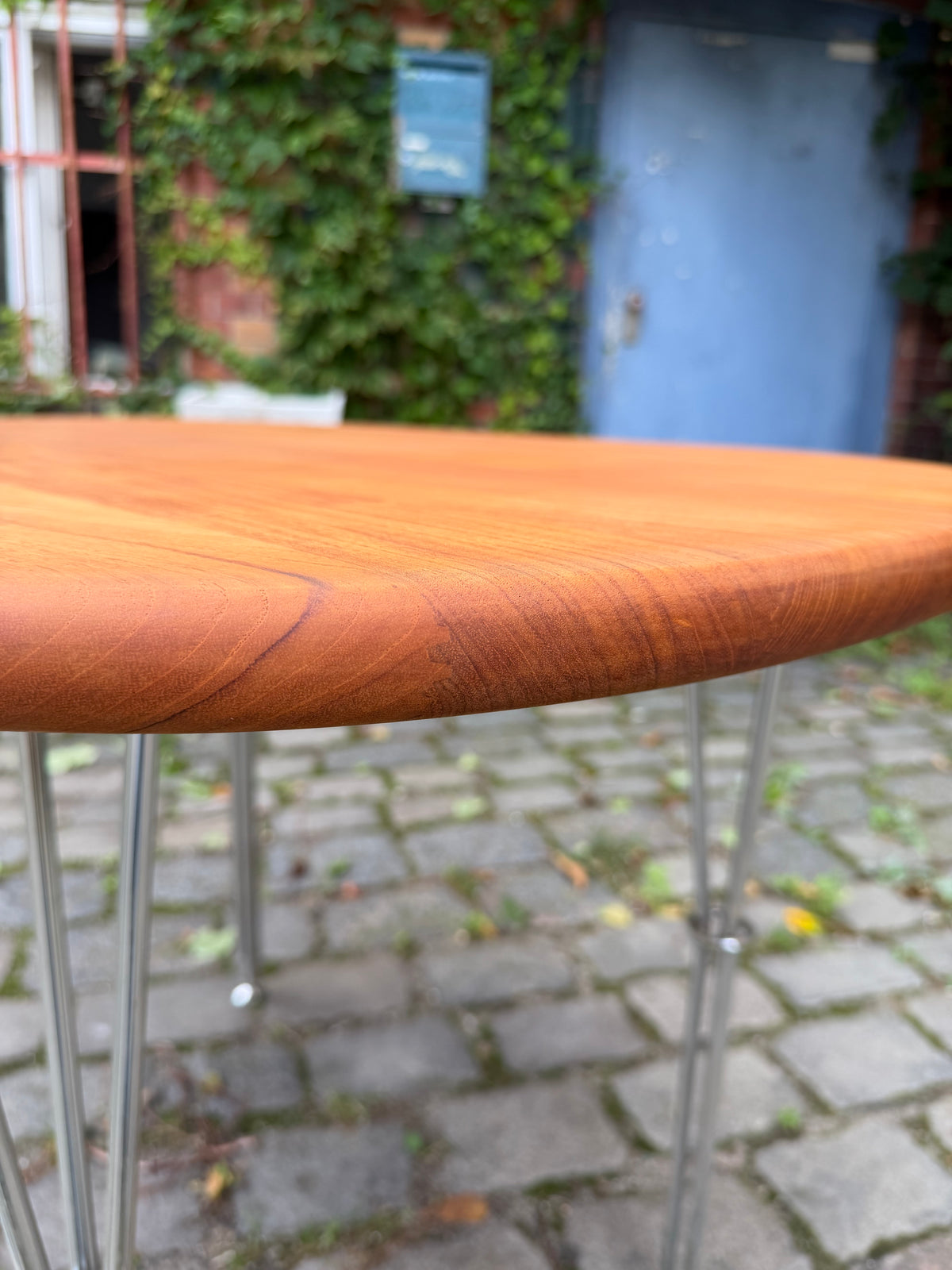 Esstisch Teak mit Hairpinlegs aus Dänemark