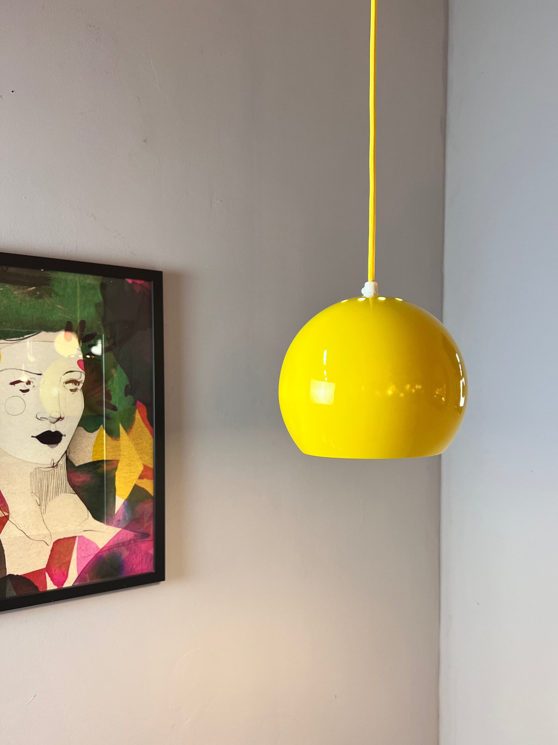 Kugellampe gelb aus Dänemark