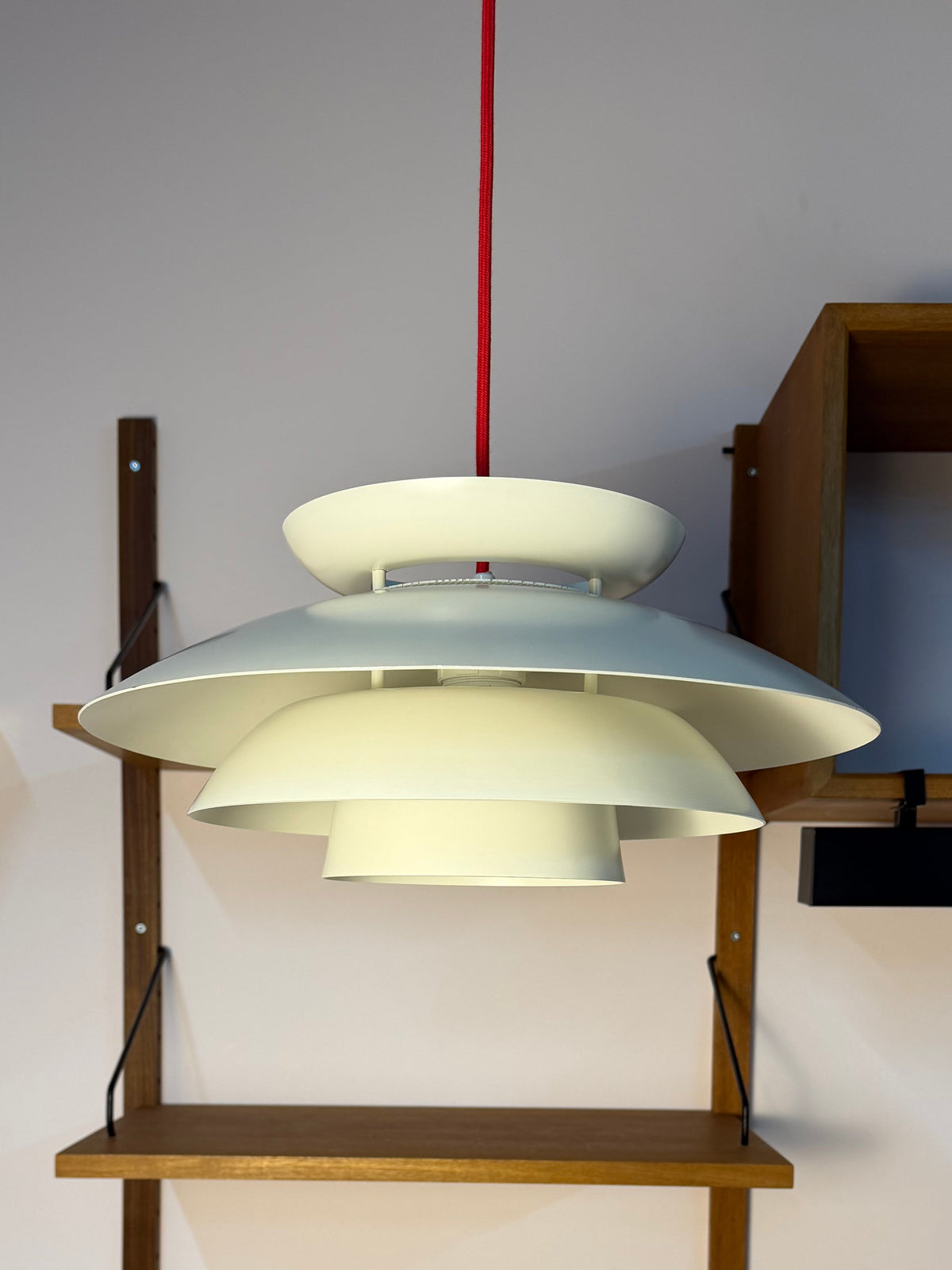 Lamellenlampe weiß aus Dänemark