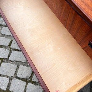 Flache Kommode Teak aus Dänemark