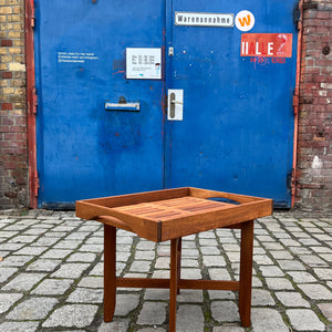 Klappbarer Beistelltisch Teak mit Tablett