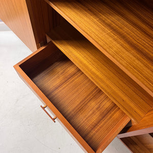 Schrank mit innenliegenden Schubladen Teak aus Dänemark