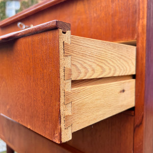 Kommode Teak mit Schloss aus Dänemark