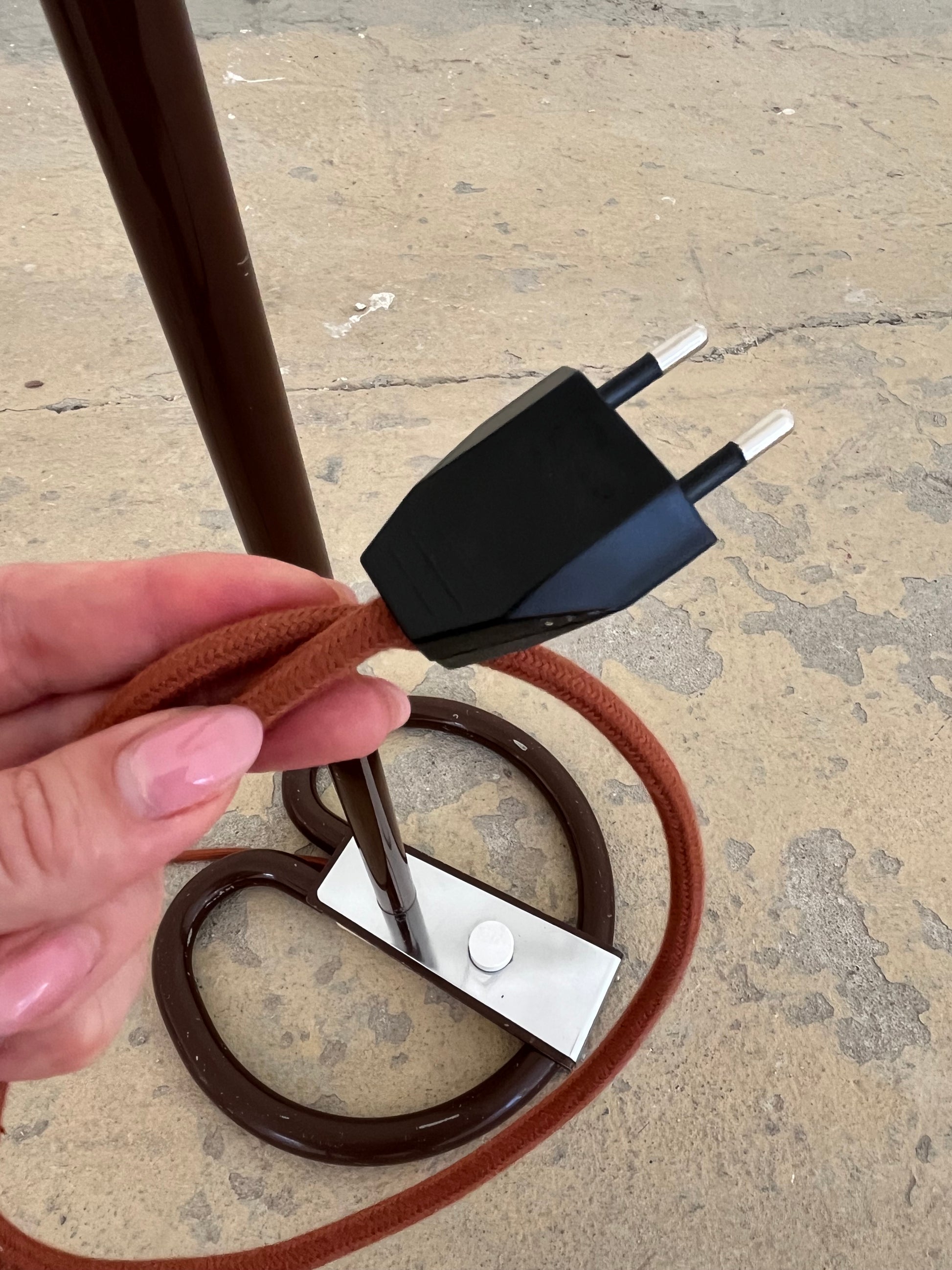 Stehlampe Bumling braun von Anders Pehrson für Ateljé Lyktan