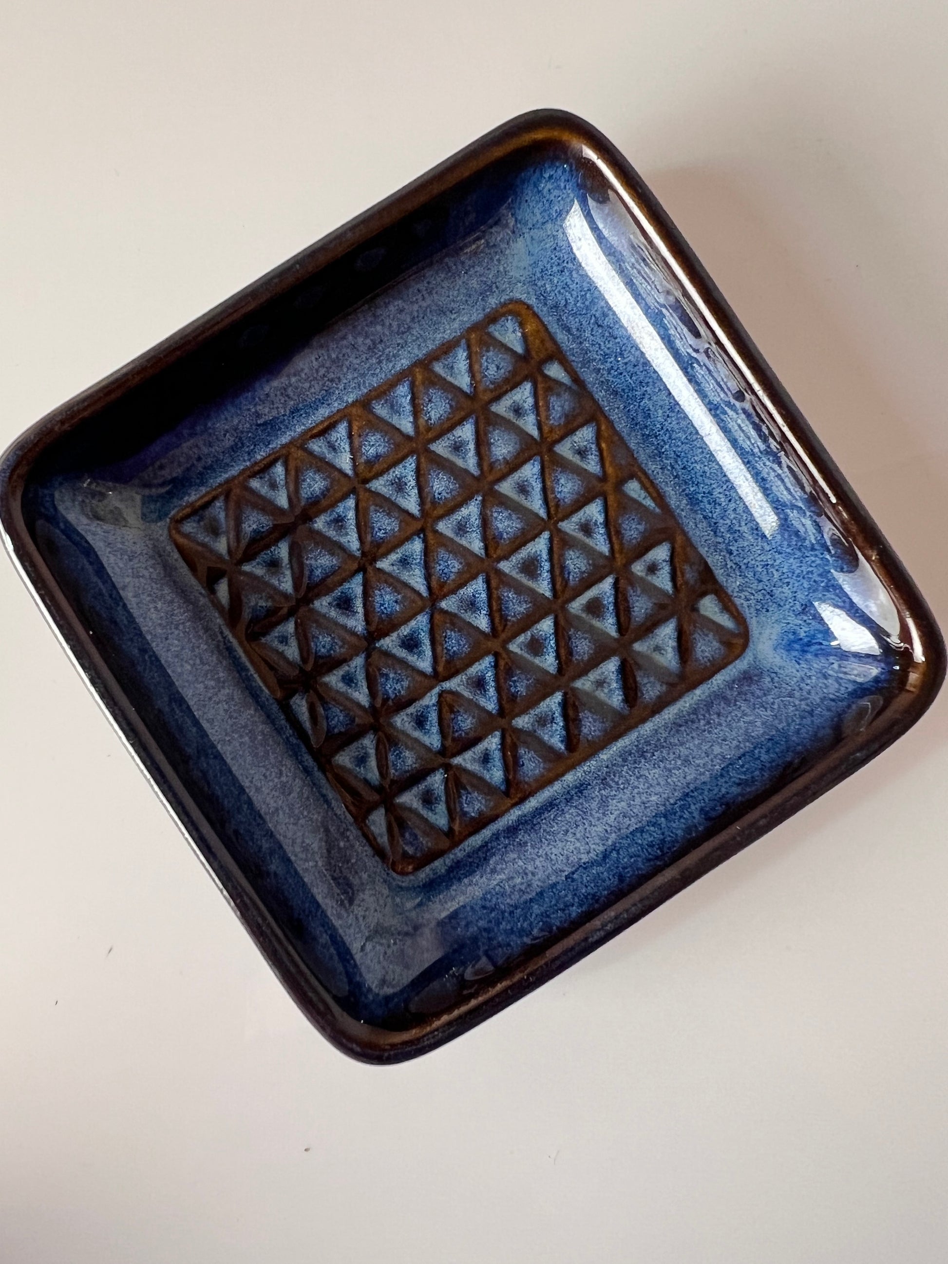 Schale 3337 blau von Einar Johansen für Søholm Keramik