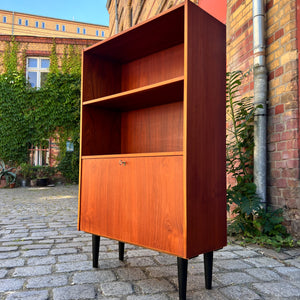Regal Teak mit abschließbarem Fach