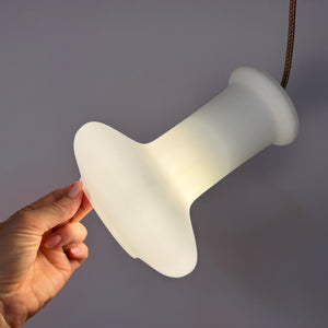 Hängelampe mattweiß Glas aus Dänemark