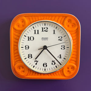 Wanduhr orange Keramik von Staiger