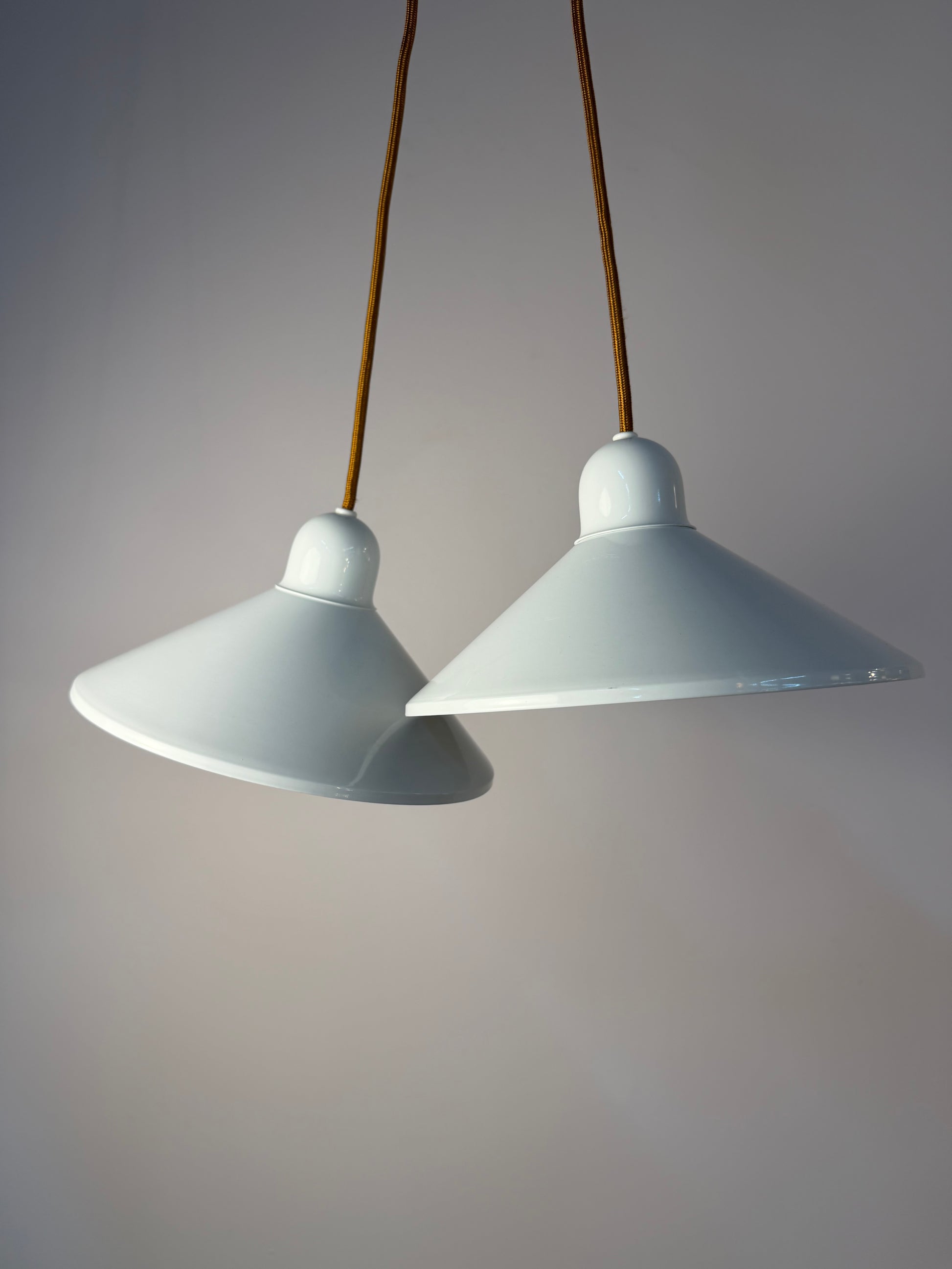 Set: 2x Hängelampe Typ 734 weiß von Horn