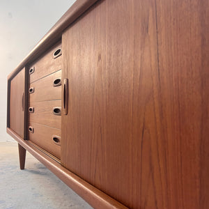 Sideboard Teak von H.P. Hansen - Breite 220 cm