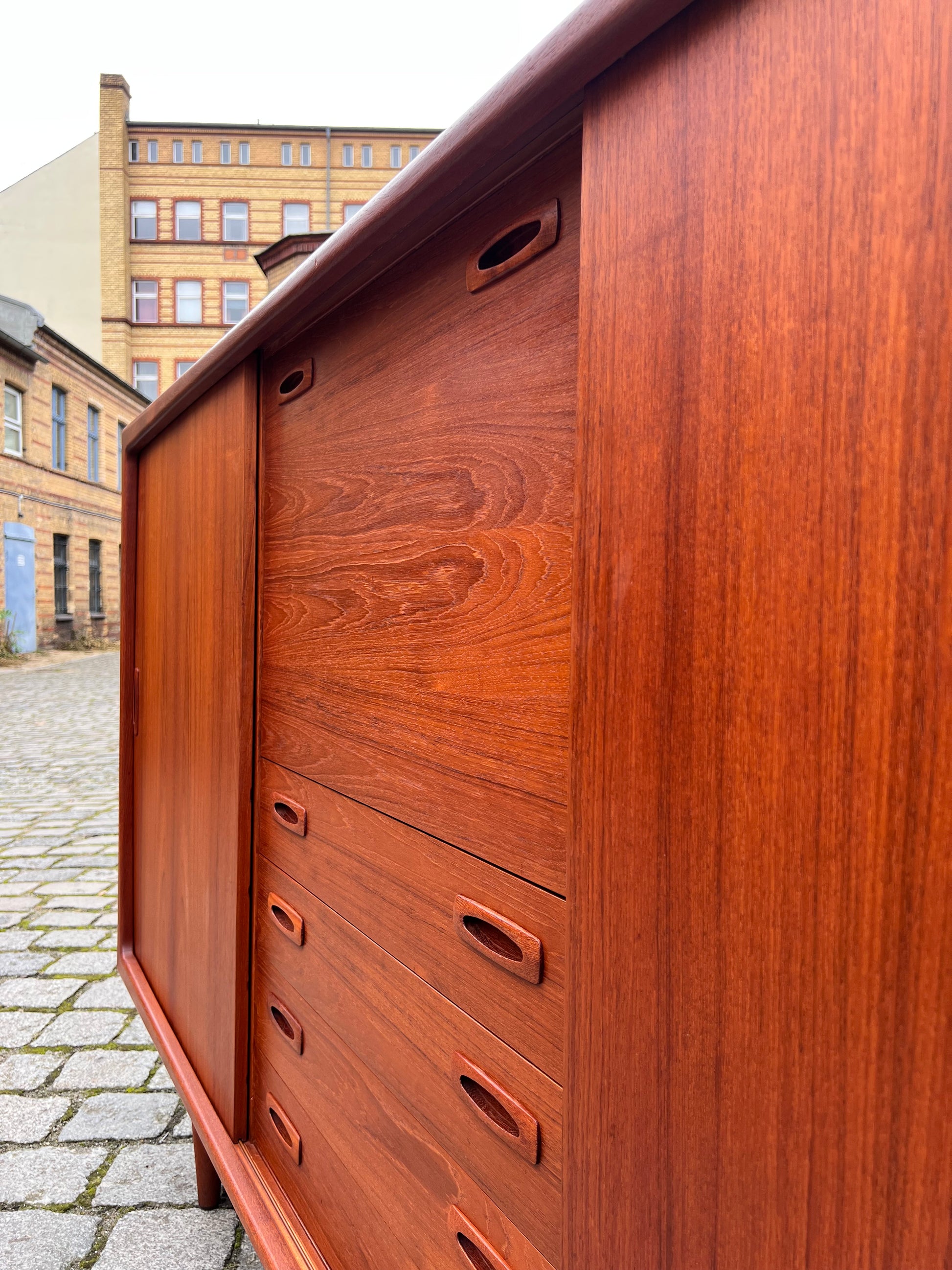 XXL Highboard Teak von H.P. Hansen aus Dänemark