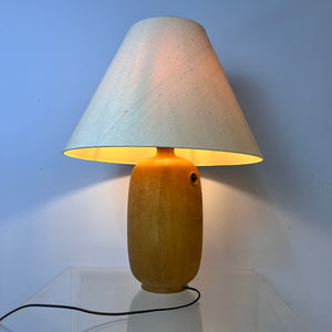 Tischlampe creme Massivholz von Dyrlund