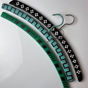 Set: 3x Kleiderbügel grün schwarz