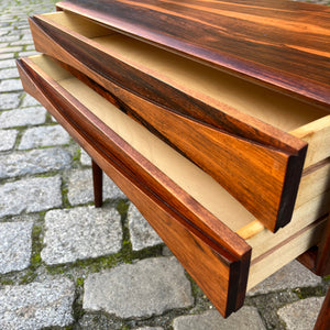 Beistelltisch Modell 6835  Palisander von Rimbert Sandholt für Glas & Trä